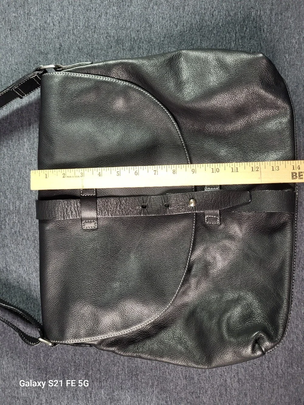 Kenneth Cole Classic Black Leather Messenger Bag with Adjustable Strap
